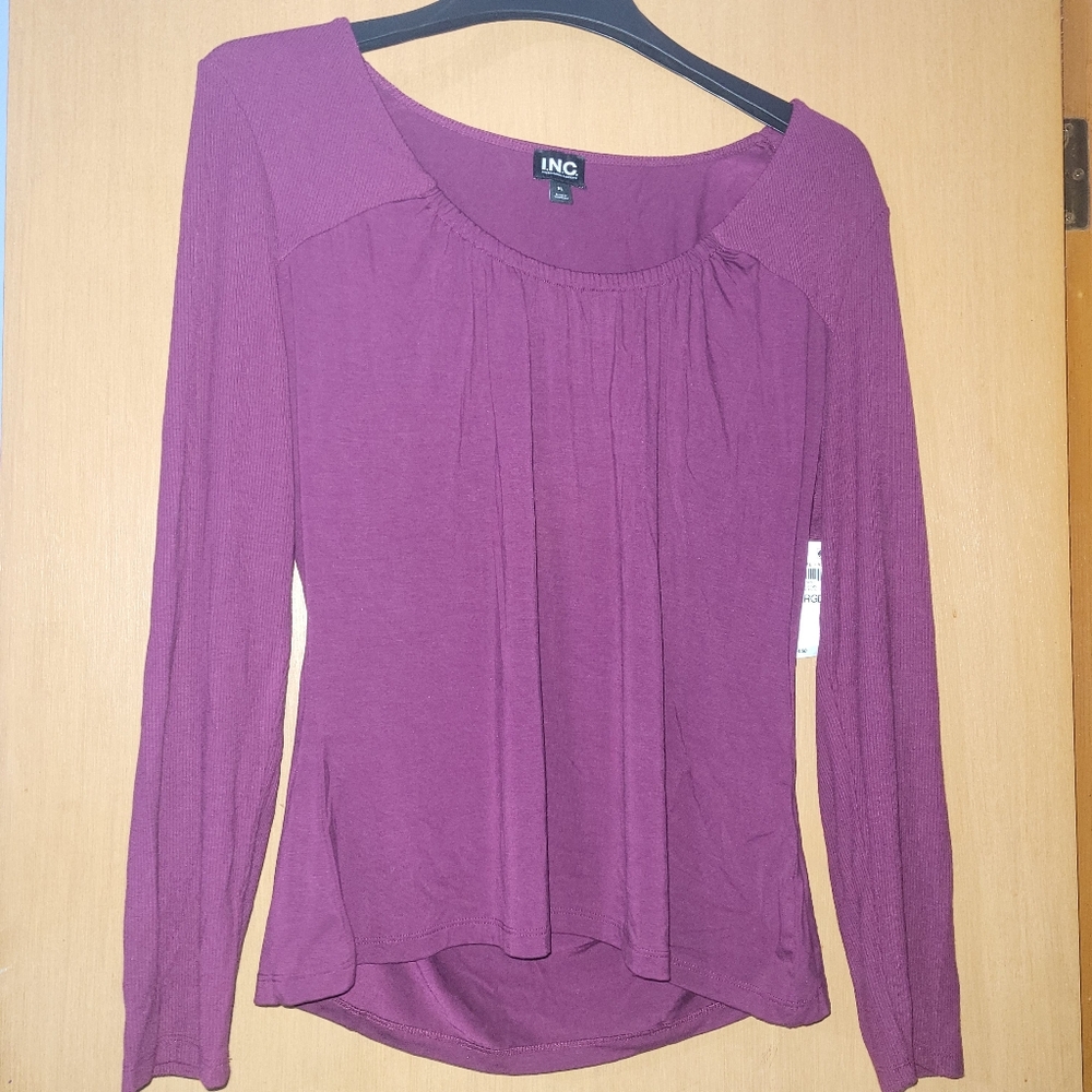 INC International Concepts Women's Burgundy Top